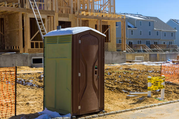 Best Portable restroom trailer rental  in Bay Village, OH